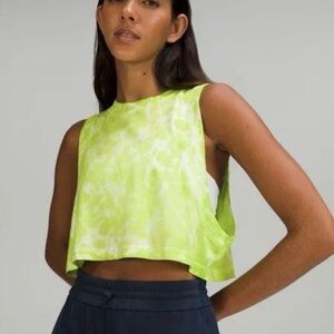 Lululemon Women’s SZ 10 Cropped Tank Top Highlight Green Tie Dye Gym  M26